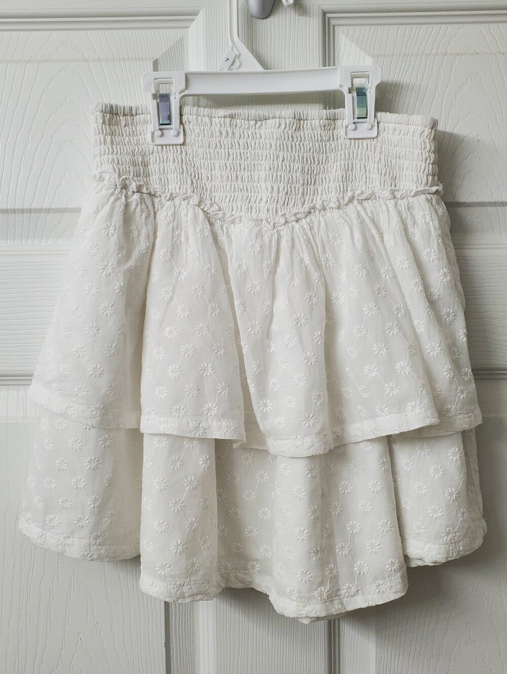 Hollister White Cotton Smock Tiered Eyelet Lace Embroidered Ruffle Skirt Size M